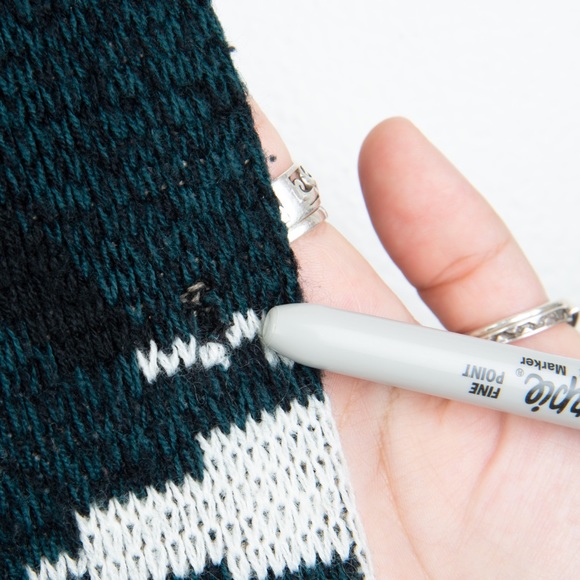 Vintage Expressions Abstract Crew Neck Unisex Sweater Read Full Description - Picture 4 of 8